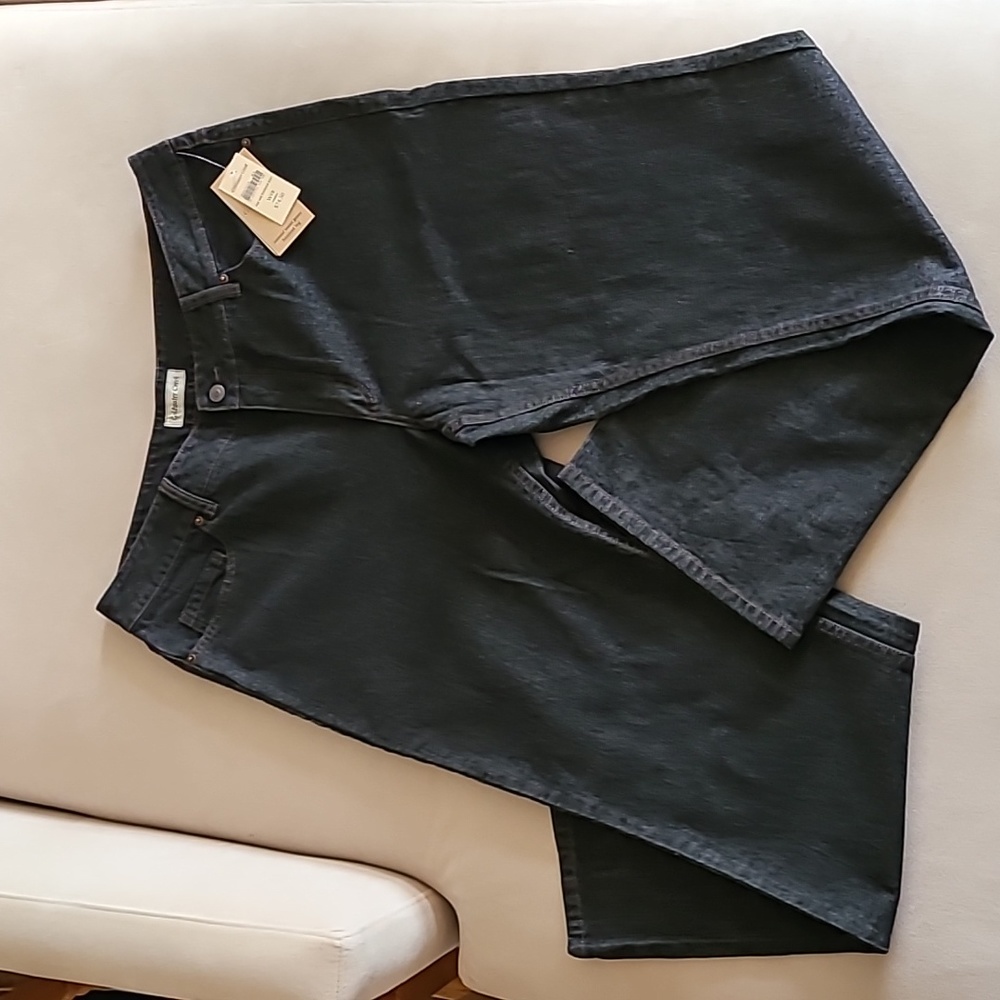 Coldwater Creek Natural Waist Bootcut Jeans in Black, size 18W